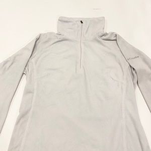 baby blue fleece vintage 70’s pullover